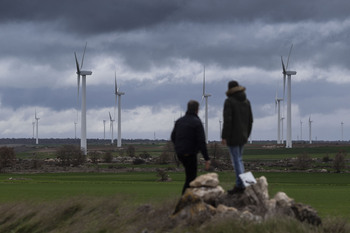 El viento sostiene las cuentas de 70 municipios de Burgos