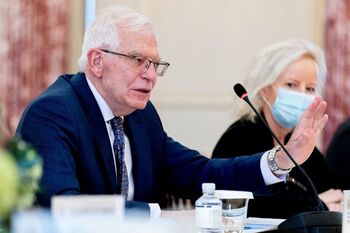 Borrell evita que Rusia divida la opinión de Europa