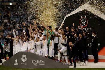 El Madrid rompe el romance del Athletic con la Supercopa