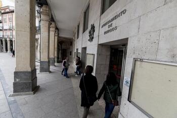Burgos colocará 12 millones en bancos y ahorrará en comisiones