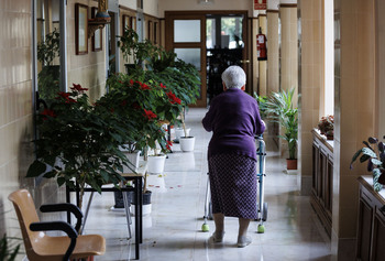 La espera de acceso a un geriátrico público sigue en 6 meses