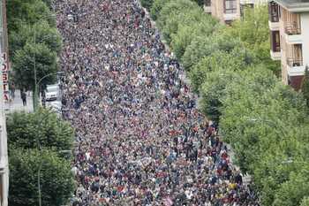 12.000 personas exigen al unísono respeto y futuro para Burgos