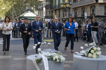 Barcelona recuerda a las víctimas del atentado de La Rambla