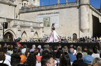 La FEC lleva la pasarela de moda al monasterio de San Juan