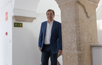 Fernández Vara anuncia que deja el liderazgo del PSOE extremeño