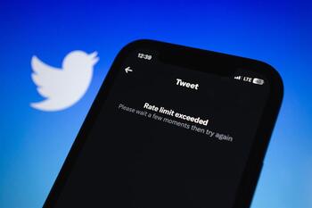 Twitter dice que sus vetos buscan combatir el spam y los bots