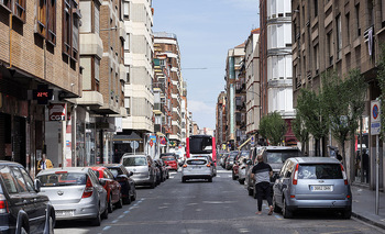 La obra de las calles Arenal y El Cid elimina 25 aparcamientos