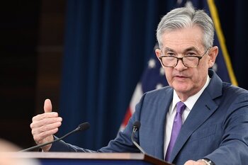 La Fed mantiene los tipos, sin cerrar la puerta a más subidas
