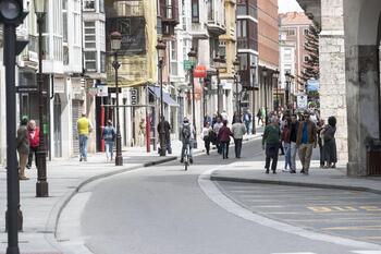 El PP exige al PSOE que desista del contrato de Burgos Central