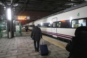 Un incidente en Chamartín retrasa dos trenes al País Vasco