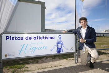 El Complejo Deportivo Juan Carlos Higuero ya tiene su sello