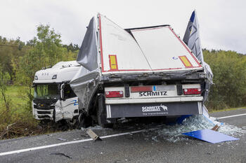 Mueren una mujer y tres menores en un accidente en Segovia