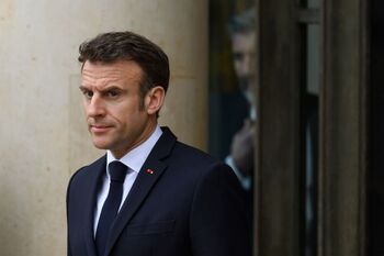 Macron defiende que la reforma de las pensiones era 