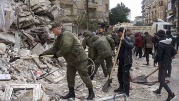 Más de 8.000 personas rescatadas de los escombros en Turquía