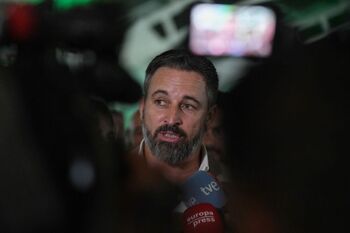 Abascal carga contra los acercamientos de Feijóo a PSOE y PNV