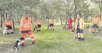 La unidad canina de Protección Civil rescata a un desaparecido