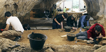 Más de 3.000 restos neandertales en la cueva de Prado Vargas