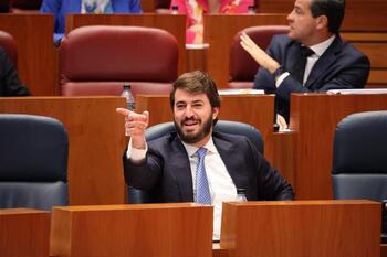 Gallardo niega gestos de felación a la bancada del PSOE