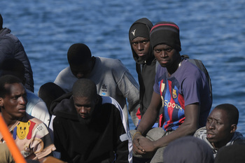 Rescatados más de 200 migrantes en aguas de las Islas Canarias