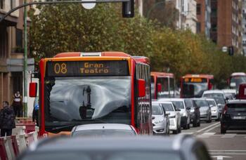 Los buses recuperan el volumen de viajeros de la prepandemia