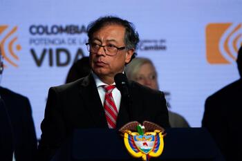 Colombia expulsa a diplomáticos argentinos