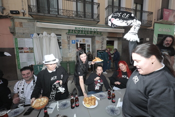 Huesca ya acoge a decenas de aficionados del Burgos