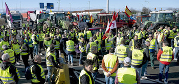 La tractorada de la unidad, de avenida Cantabria a la Milanera