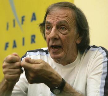 Fallece Menotti, maestro del fútbol argentino