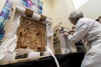 El Museo debe dar al Arzobispado los relieves de Quintanilla